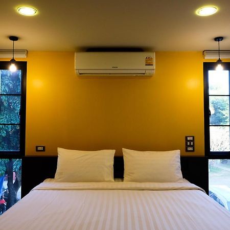 Ostello Werun Nimbly Chiang Mai Esterno foto